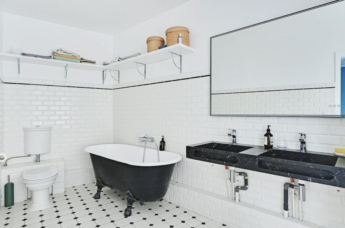 obtenez rapidement un devis personnalisé pour la rénovation de votre salle de bain à paris. services professionnels, conseils sur mesure et estimation gratuite en ligne.