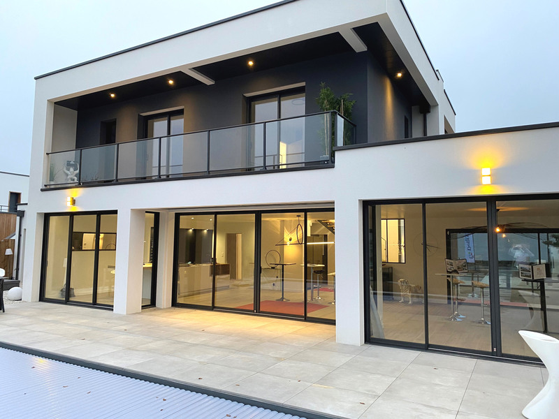 découvrez notre guide moderne sur l'électricité maison : conseils pratiques, sécurité, astuces et solutions pour réussir vos installations électriques domestiques en toute tranquillité.