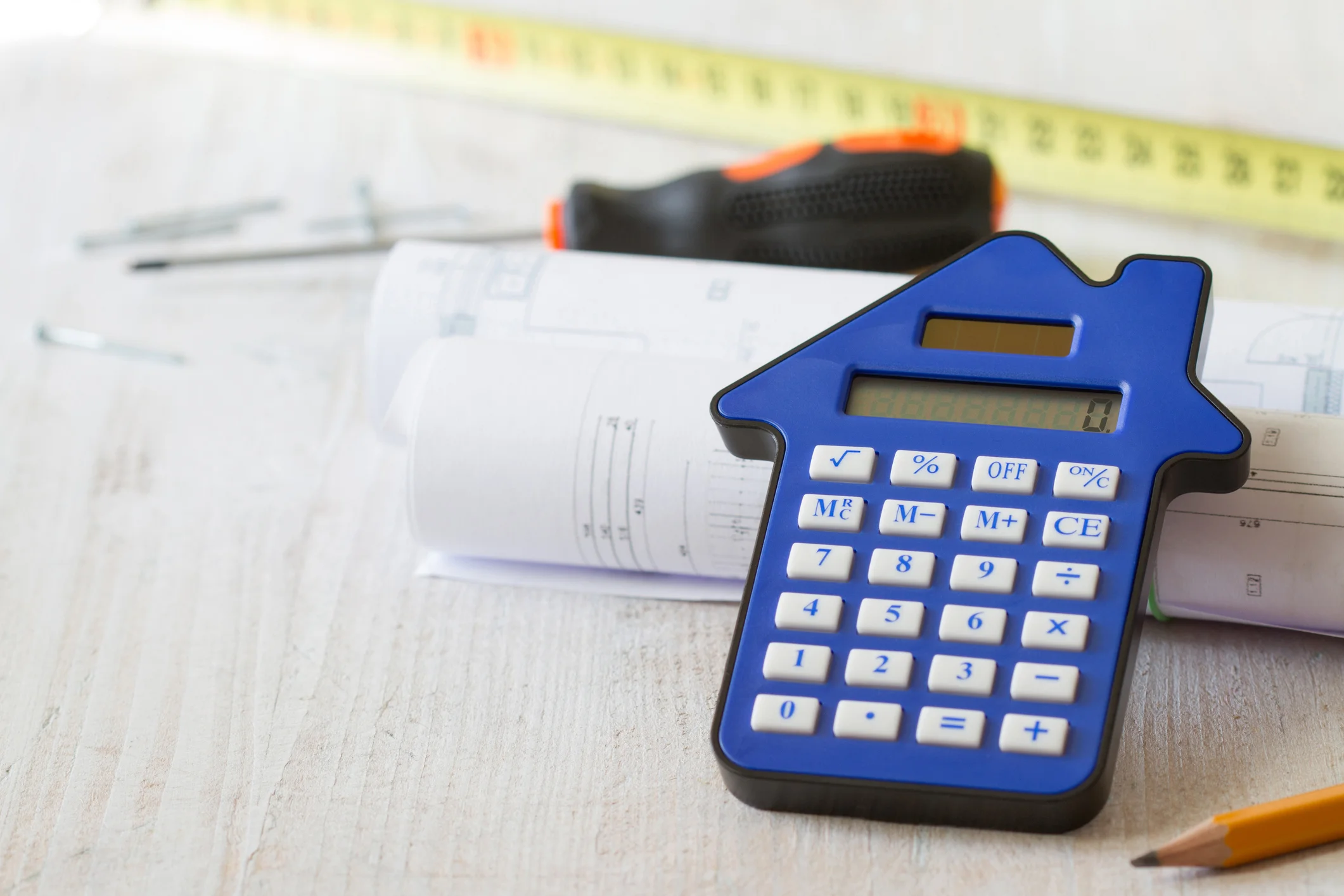 découvrez le prix moyen au m2 pour la rénovation d’un appartement, les facteurs influençant le coût et nos conseils pour estimer votre budget de travaux.