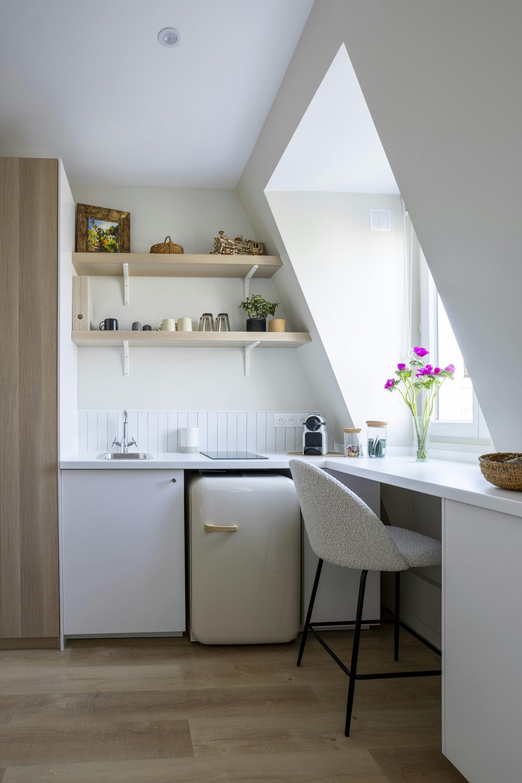 découvrez nos meilleures astuces pour rénover un appartement de 50m2 : conseils pratiques, idées d’aménagement et solutions économiques pour maximiser l’espace et transformer votre intérieur.
