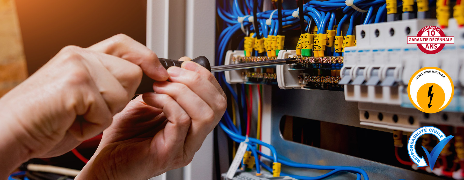 confiez la rénovation électrique de votre logement à des professionnels qualifiés. mise aux normes, sécurité, installation et modernisation de votre système électrique pour un confort optimal.