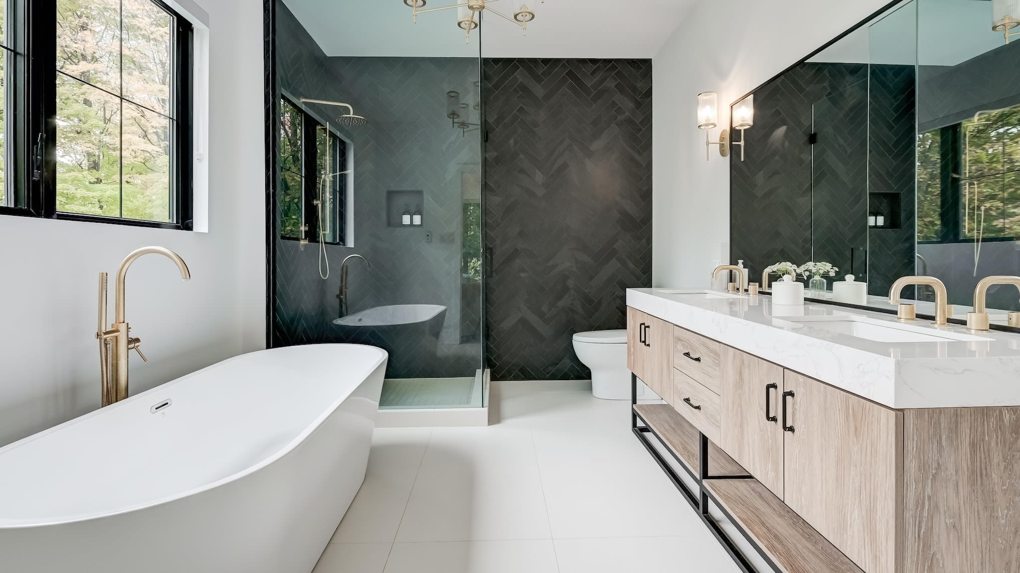 découvrez comment transformer votre espace avec une rénovation de salle de bain moderne : astuces, inspirations et conseils pour créer une pièce fonctionnelle, élégante et à votre image.