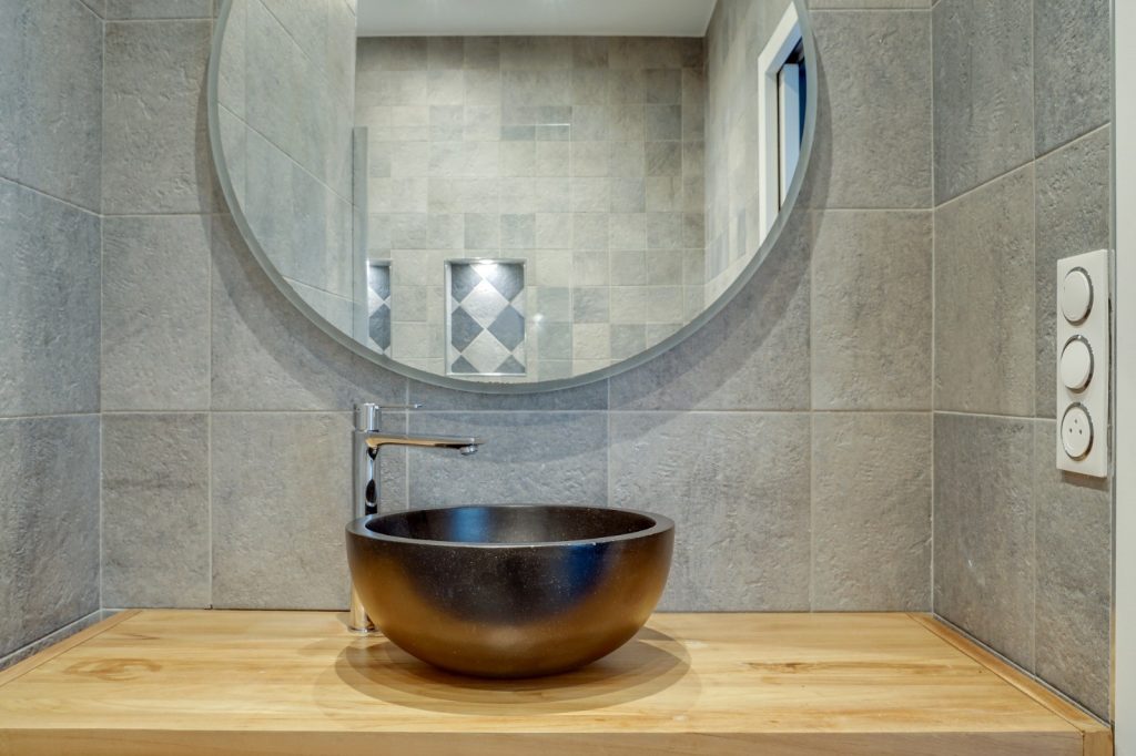 confiez la rénovation de votre salle de bain à paris à des spécialistes ! profitez d’un accompagnement sur-mesure, de matériaux de qualité et d’un résultat moderne et élégant.