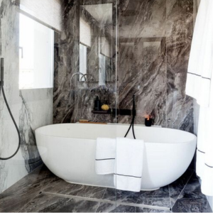 découvrez le prix au m² pour la rénovation de votre salle de bain : guide complet, exemples de budgets et conseils pour optimiser votre projet.