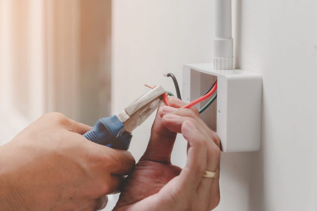 découvrez nos conseils et étapes clés pour rénover l'électricité d'un appartement ancien. sécurité, conformité et astuces pour réussir votre rénovation électrique en toute sérénité.