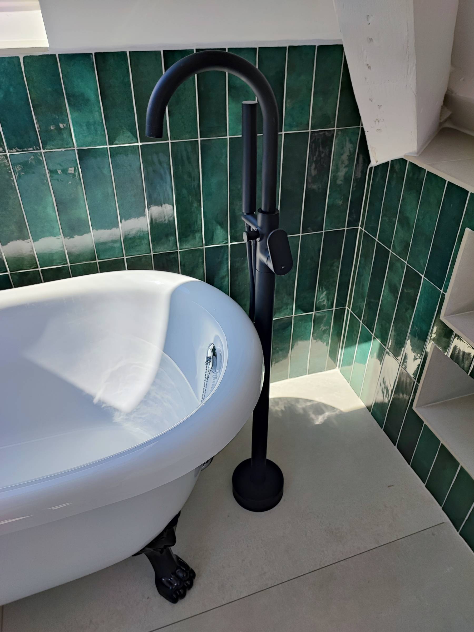 découvrez comment un architecte peut transformer votre salle de bain en un espace moderne, fonctionnel et élégant. inspirations, conseils et idées pour personnaliser votre salle de bain selon vos envies.