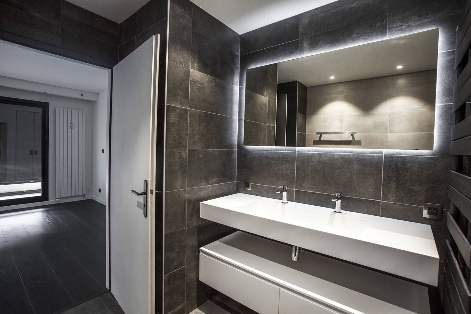 découvrez nos conseils et idées inspirantes pour réussir la transformation de votre salle de bain : rénovation, aménagement et décoration pour une pièce moderne et fonctionnelle.