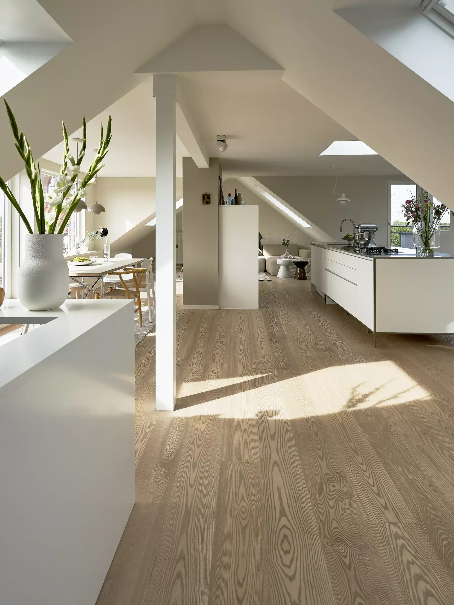 découvrez comment aménager vos combles en un espace cosy et confortable, idéal pour optimiser votre intérieur avec style et fonctionnalité.