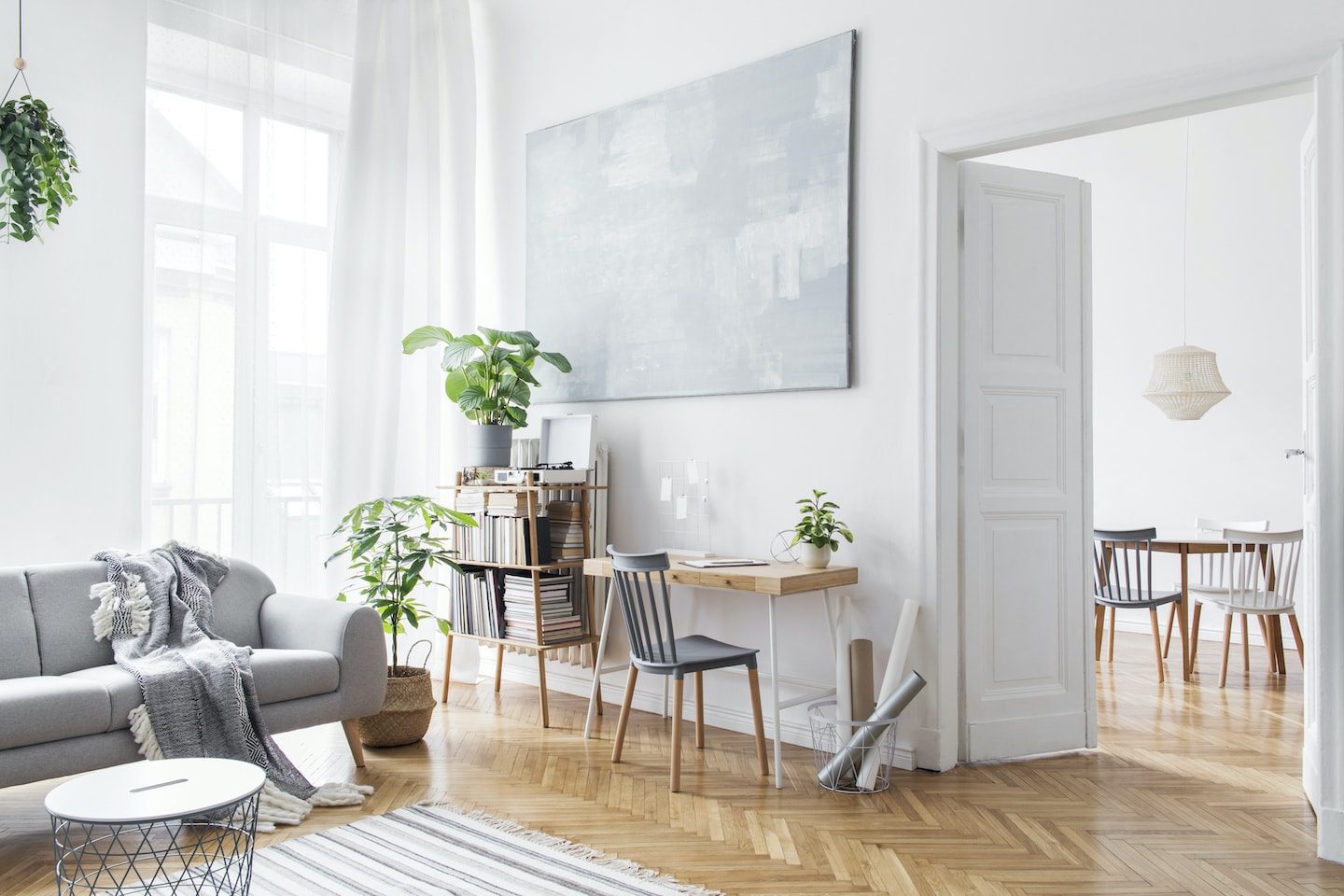 découvrez les prix au m² pour la rénovation d'appartements et obtenez des conseils pour estimer votre budget travaux efficacement.