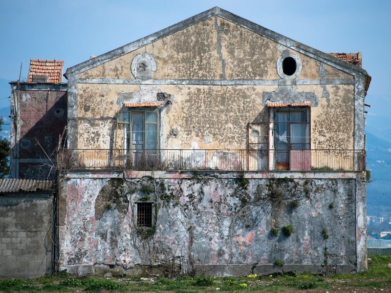 découvrez les prix de rénovation pour un appartement ancien et obtenez des conseils pour estimer votre budget travaux efficacement.