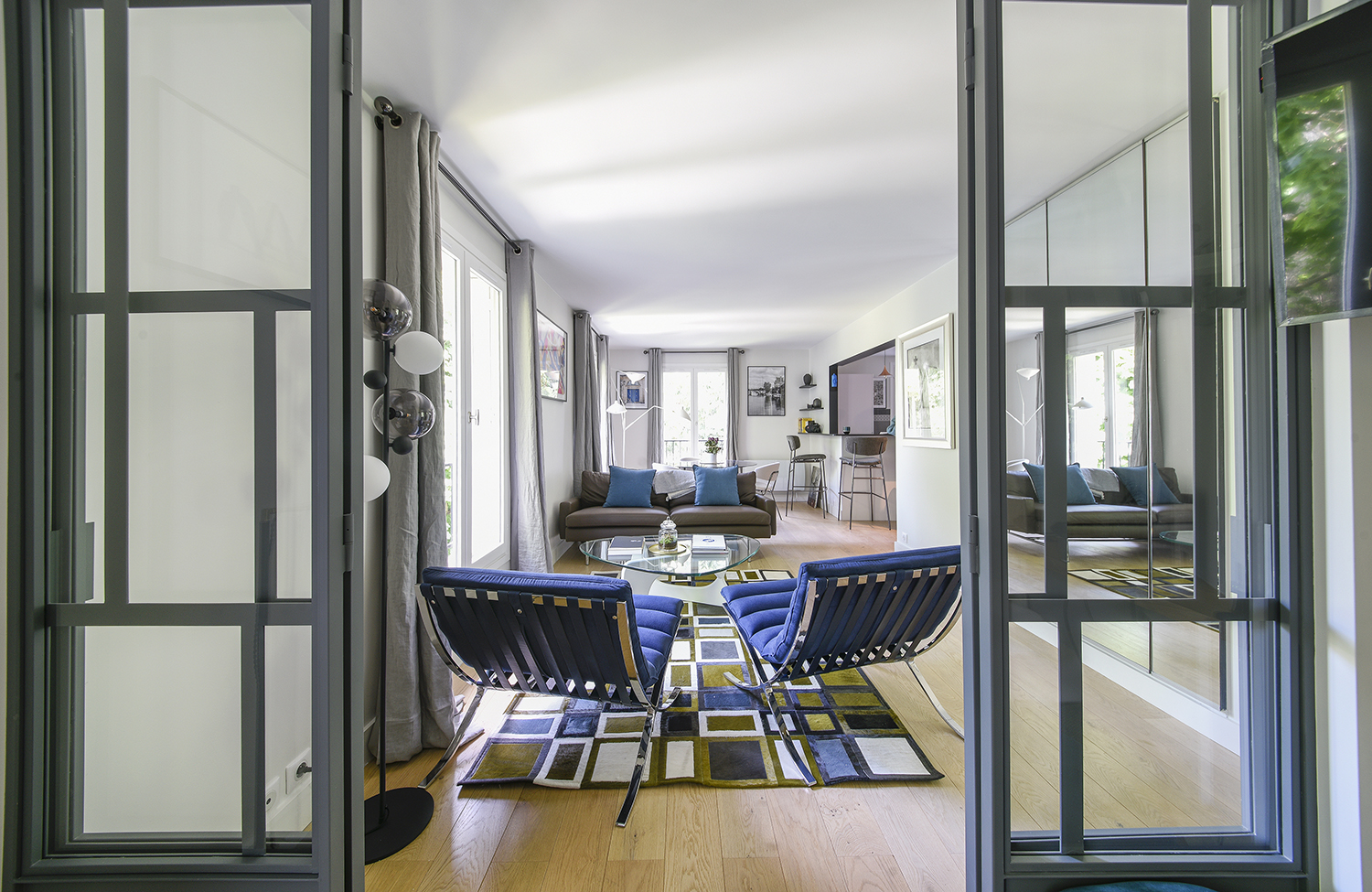 confiez la rénovation de votre appartement à paris 3 à des experts ! transformez votre espace avec des travaux soignés, sur-mesure et adaptés à vos besoins. devis gratuit et accompagnement personnalisé.