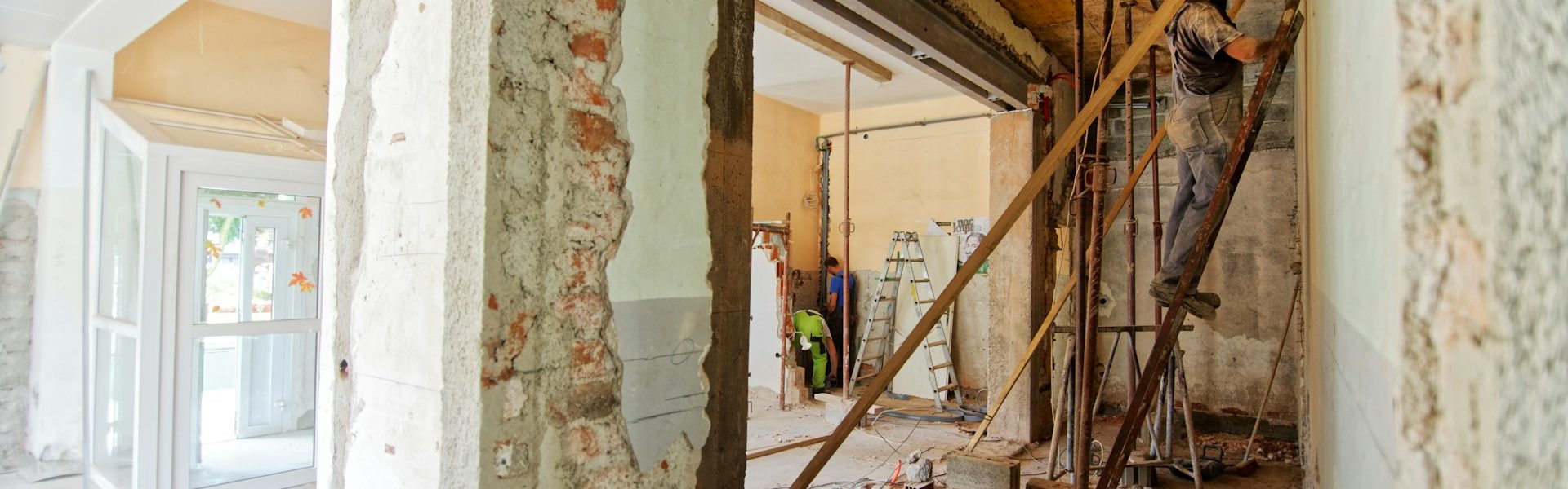 découvrez nos services de rénovation à paris : appartements, maisons et locaux professionnels. qualité, réactivité et savoir-faire pour sublimer vos espaces dans la capitale.