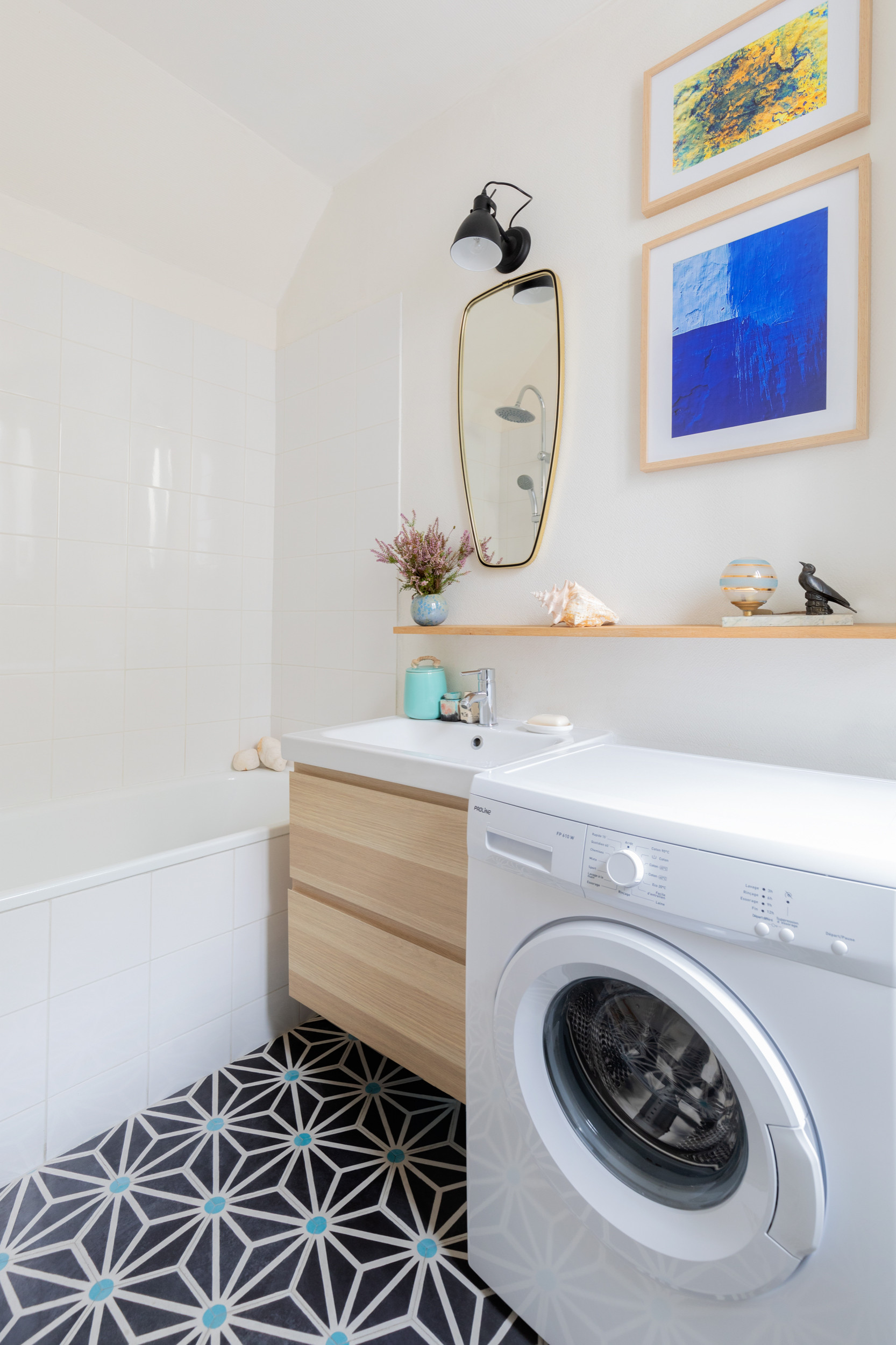 spécialistes en rénovation de salle de bain dans le val-de-marne. transformez votre espace avec des solutions modernes, efficaces et sur mesure pour un résultat impeccable.