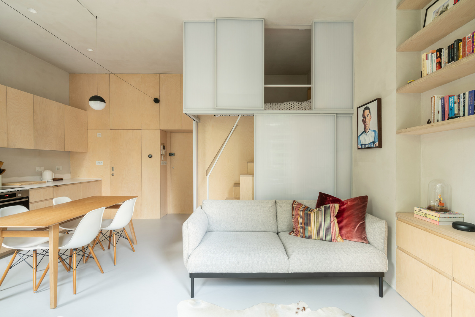 découvrez nos conseils et idées pour une rénovation réussie d’un studio de 30m2 : optimisation de l’espace, choix des matériaux, aménagement malin et inspiration déco pour transformer votre petit appartement.